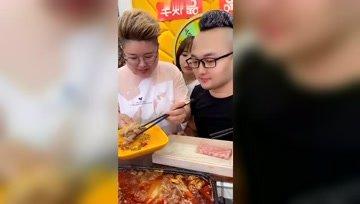 娱乐吃瓜酱亲情,揭秘娱乐圈温馨背后的感人故事